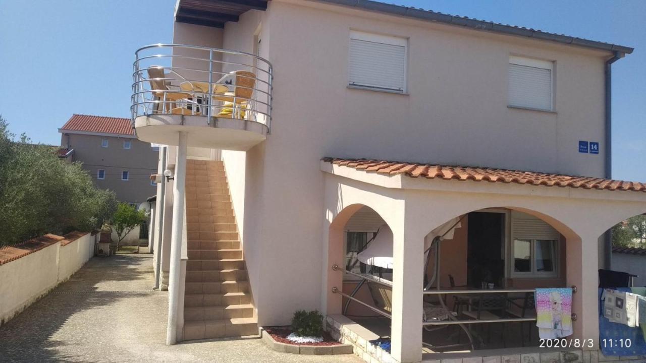 Apartman Turanj Exterior photo